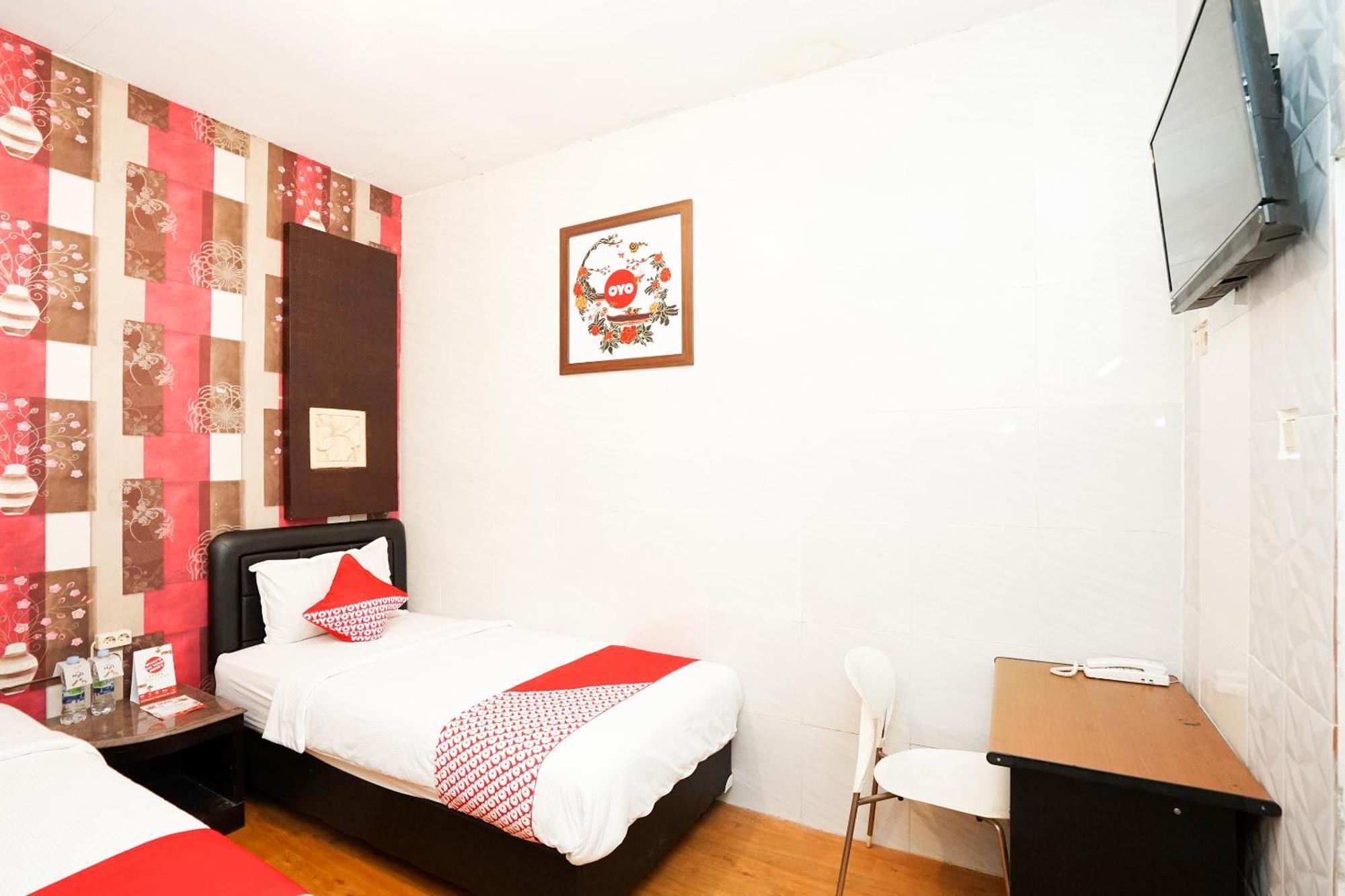 Oyo 425 Mojokerto Guesthouse Екстер'єр фото