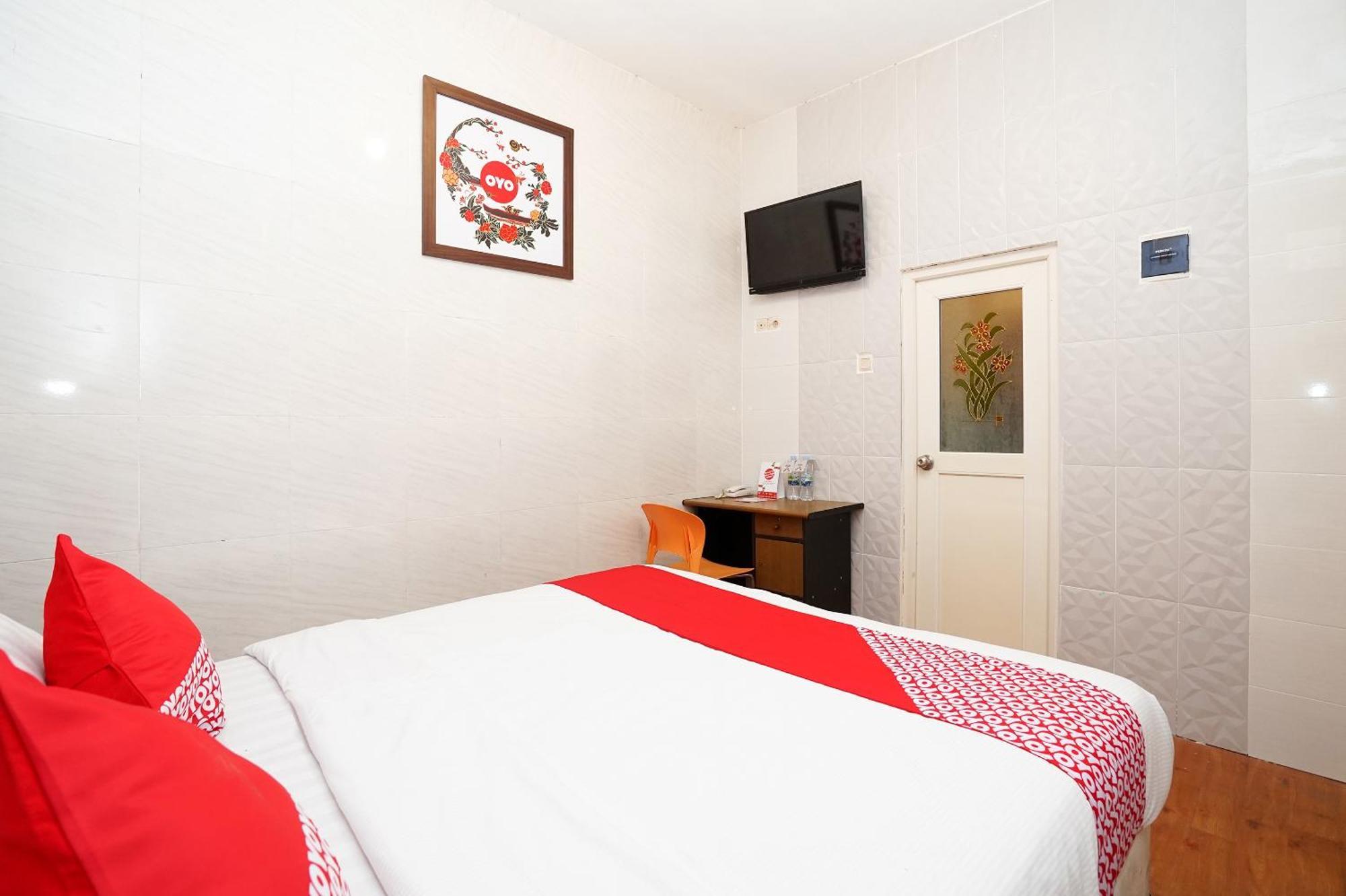 Oyo 425 Mojokerto Guesthouse Екстер'єр фото